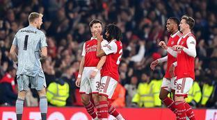 奠定坚实基 奠定坚实基